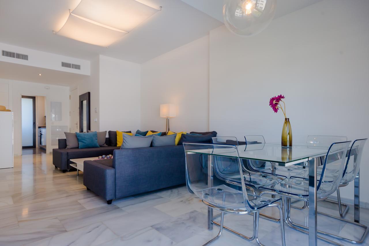 Apartamentos Bahia Blanca 엘푸에르토데산타마리아 외부 사진